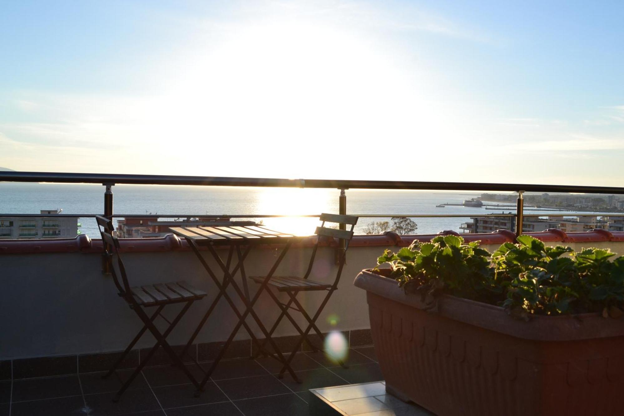 Seaview Penthouse Terrace & Private Garage Apartman Vlora Kültér fotó