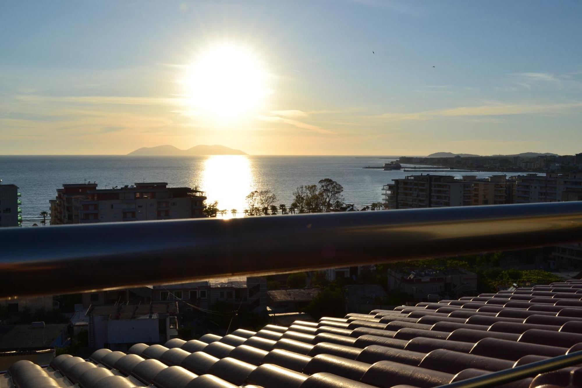 Seaview Penthouse Terrace & Private Garage Apartman Vlora Kültér fotó